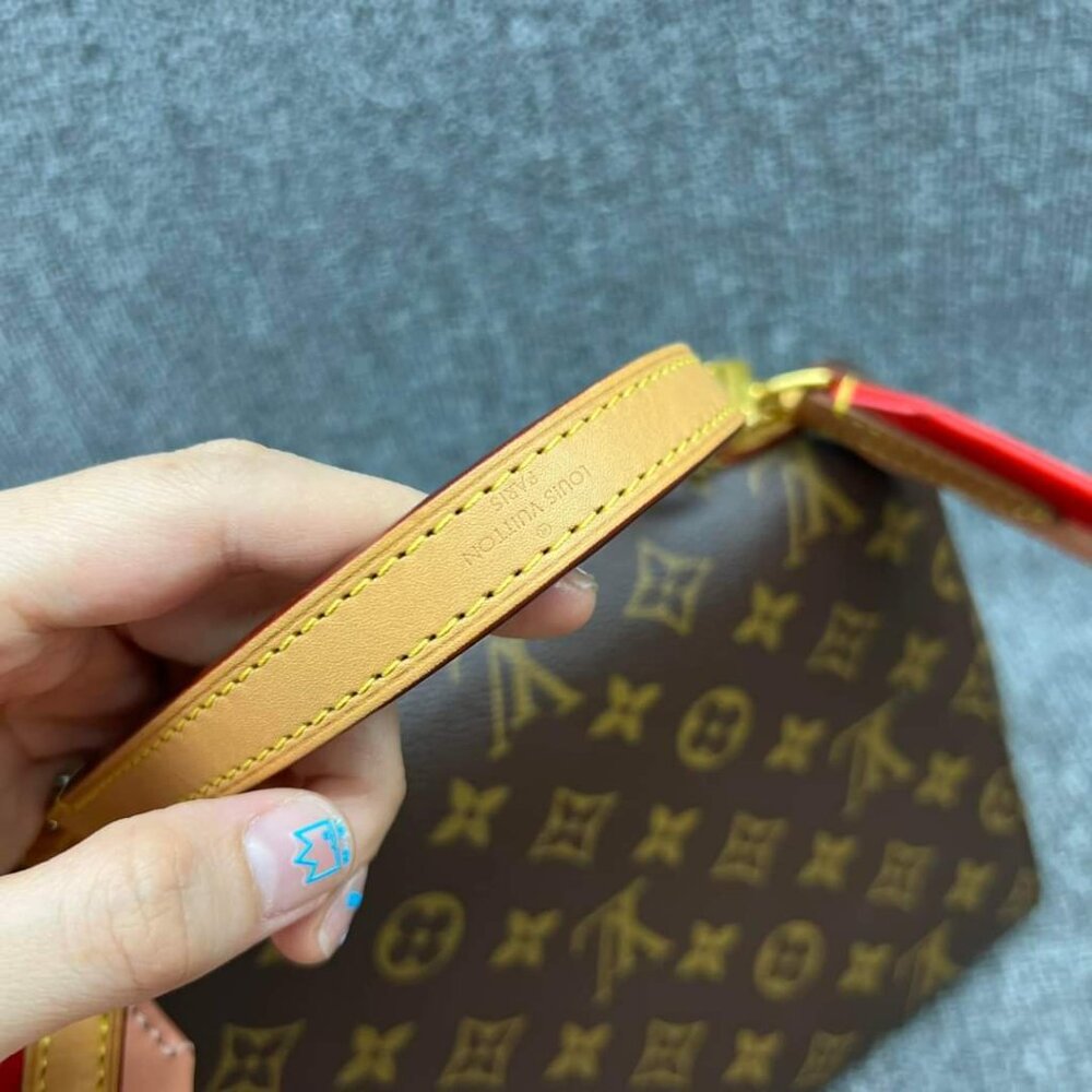 100% Authentic Louis Vuitton Monogram Cluny BB Satchel Bag - Picture 4 of 16
